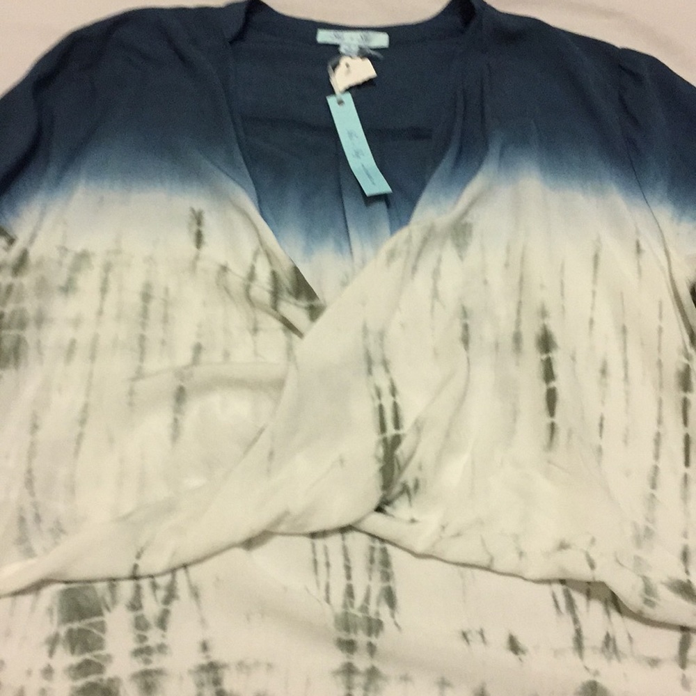 She + Sky Tie Dye Blouse - Picture 8 of 8
